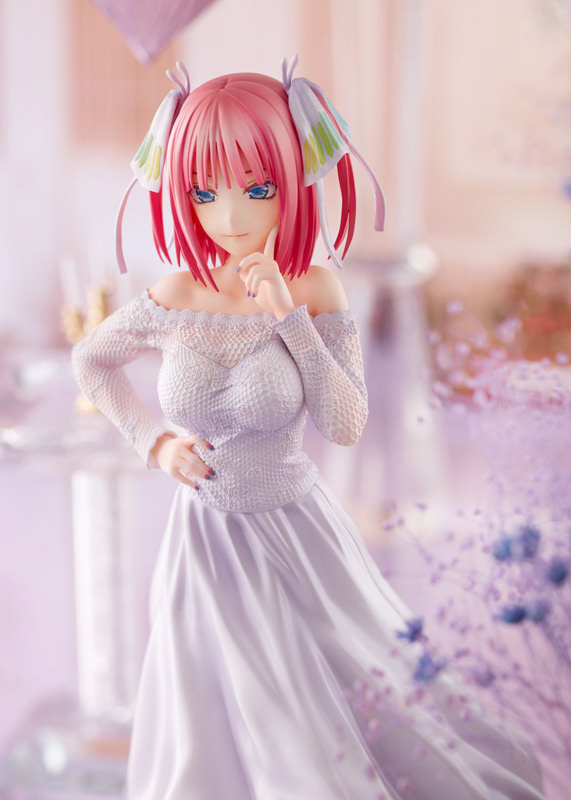 nakano nino wedding dress